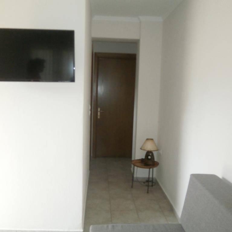 Daniela Apartments Nea Roda Esterno foto